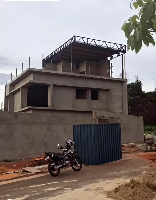 Sobrado em construção